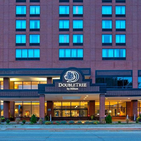 Hotel Doubletree By Hilton Lansing Exterior foto